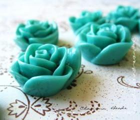18 Resin Roses Cabochons Flower Accessory 22x22x12mm