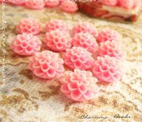 30 Resin Chrysanthemum Flower Cabochons Accessory 15x8mm